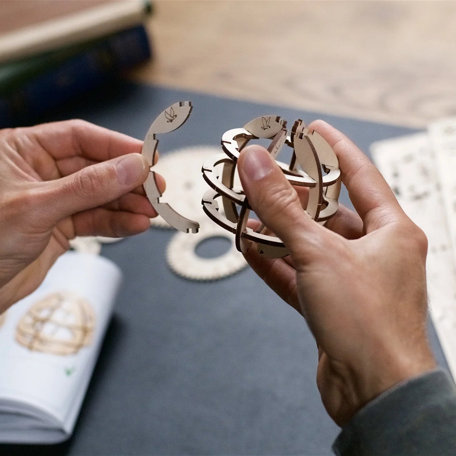L’affascinante storia dei puzzle 3D in legno: dall’artigianato antico all’ingegneria moderna