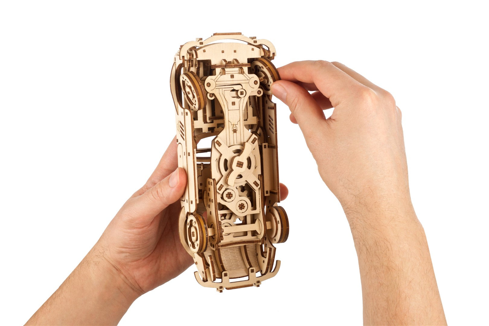 UGEARS - Coupé sportiva