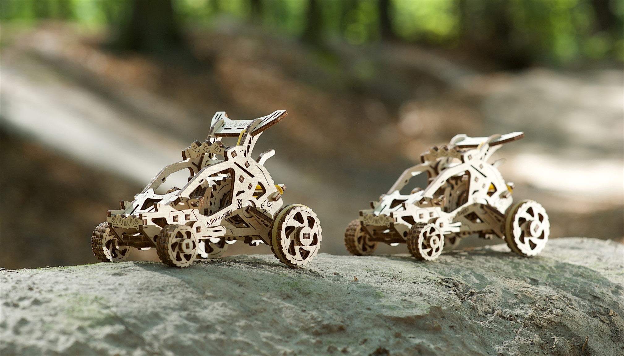 UGEARS - Buggy del Deserto