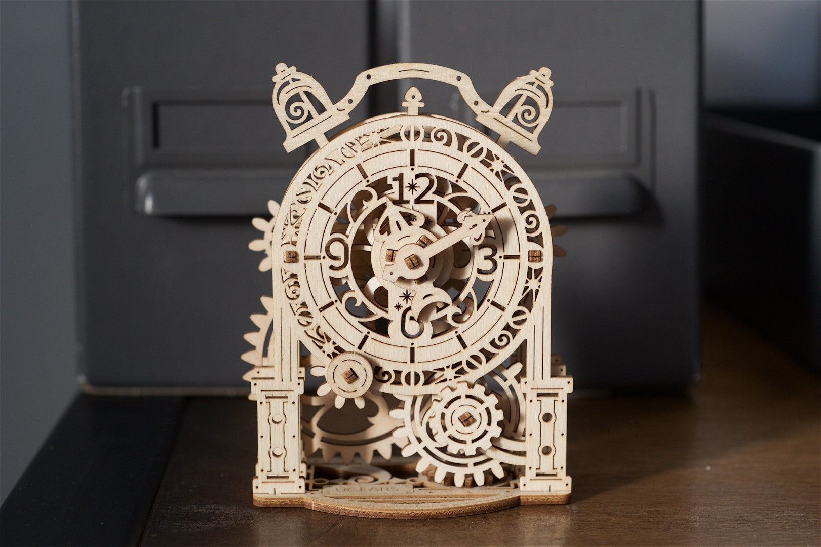 UGEARS - Sveglia Vintage