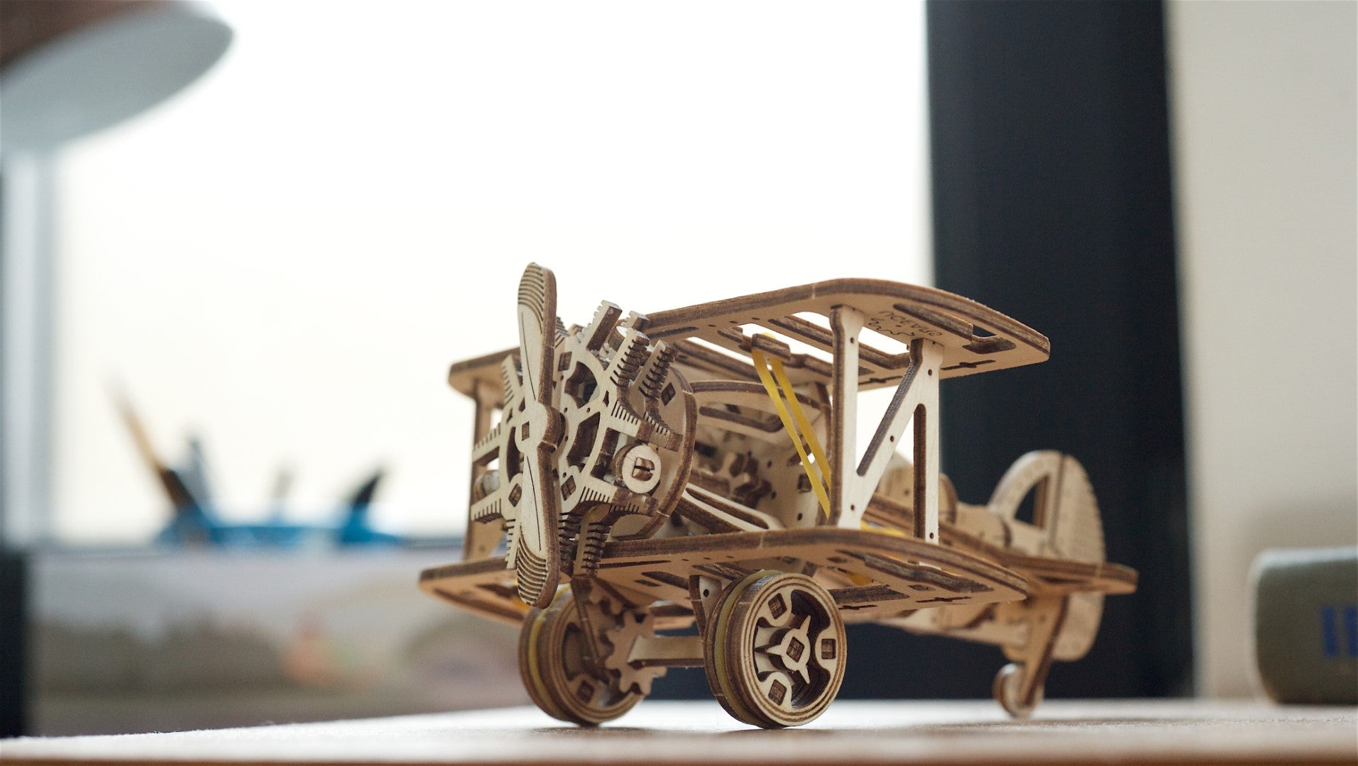 UGEARS - Mini Biplano