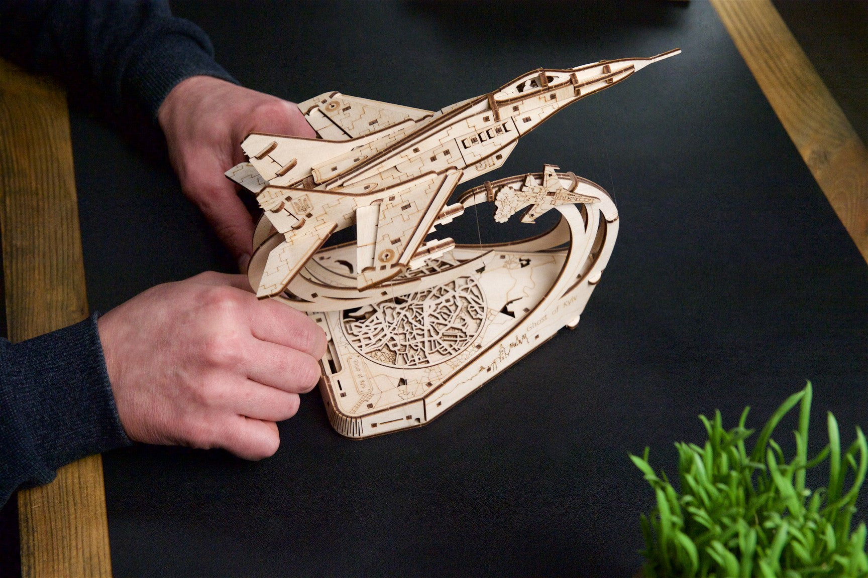 UGEARS - Il Fantasma di Kiev