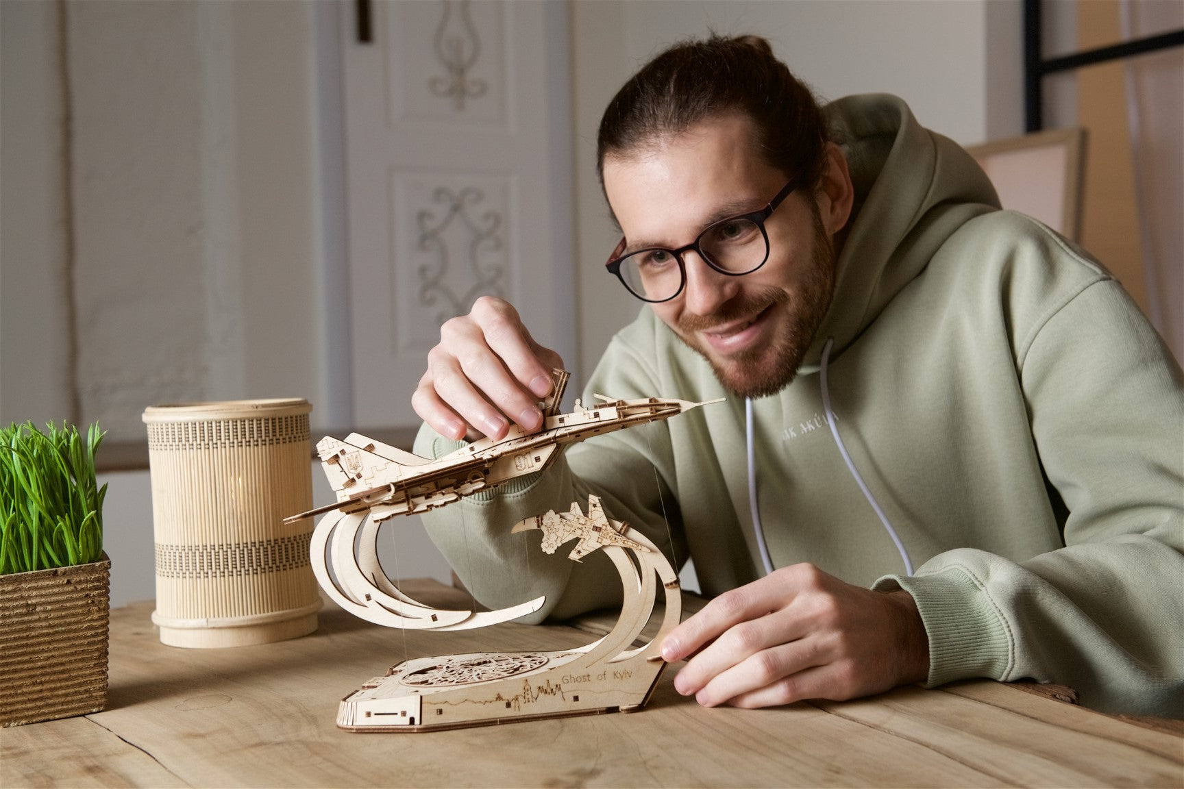 UGEARS - Il Fantasma di Kiev