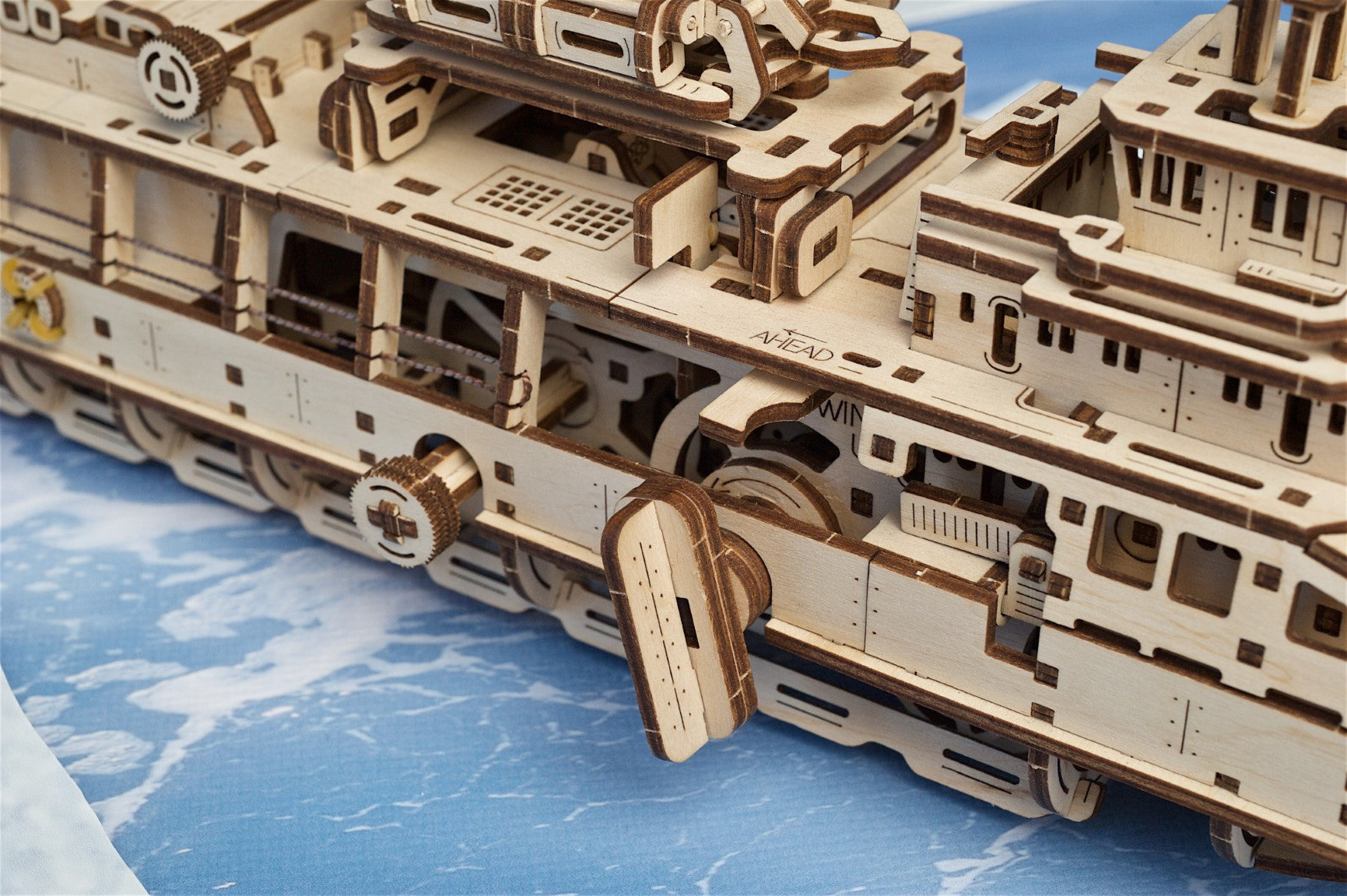 UGEARS - Nave di Ricerca