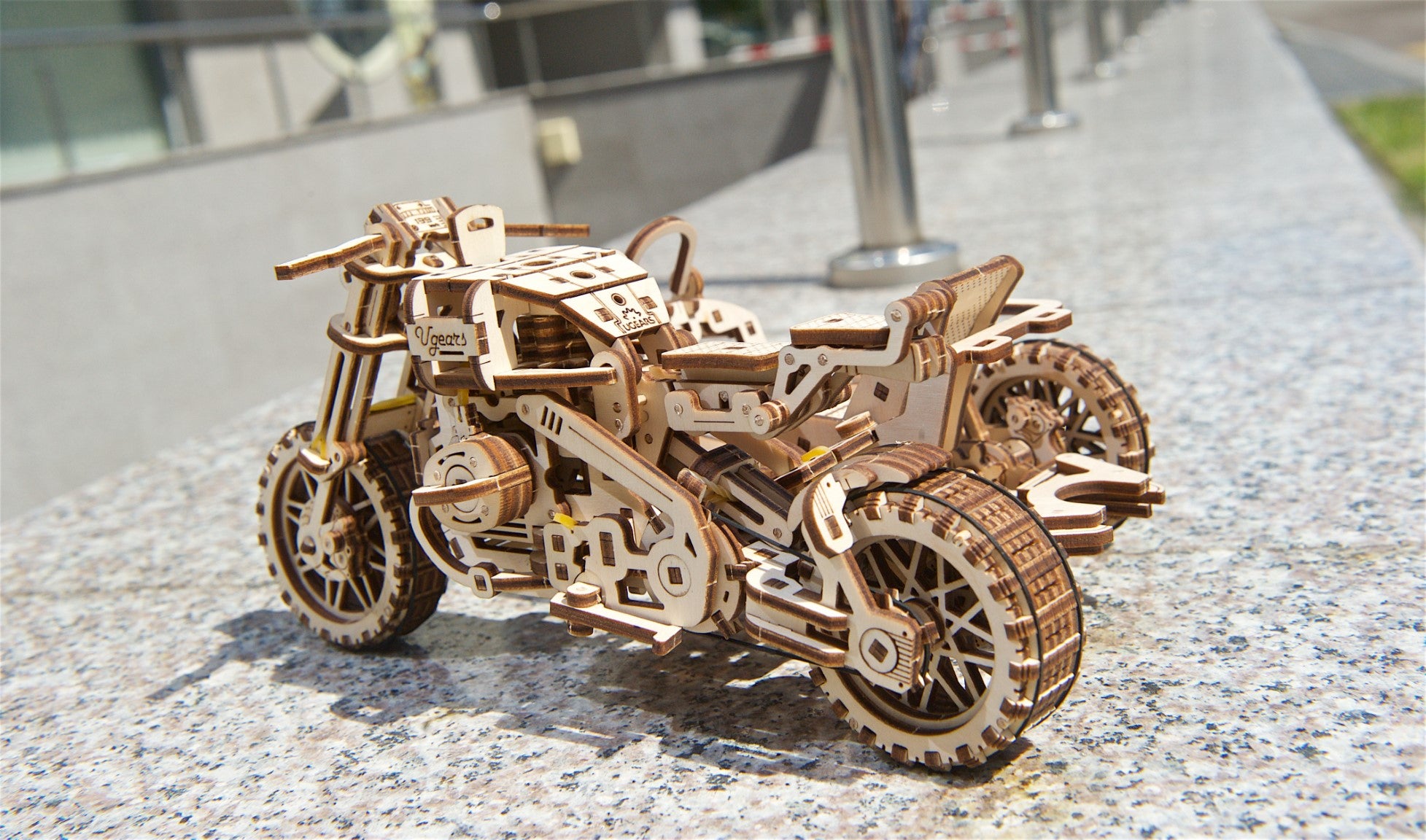 UGEARS - Moto Scrambler UGR-10 con Sidecar