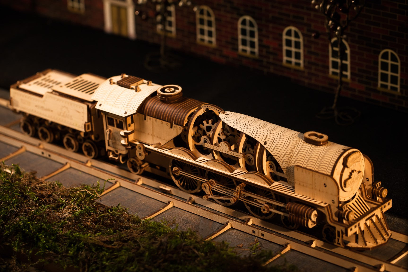 UGEARS - Treno a Vapore V-Express con Tender