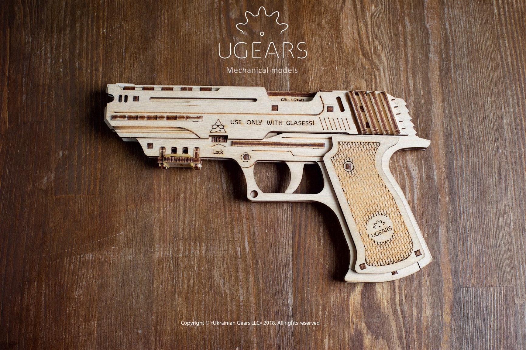 UGEARS - Pistola WOLF-01