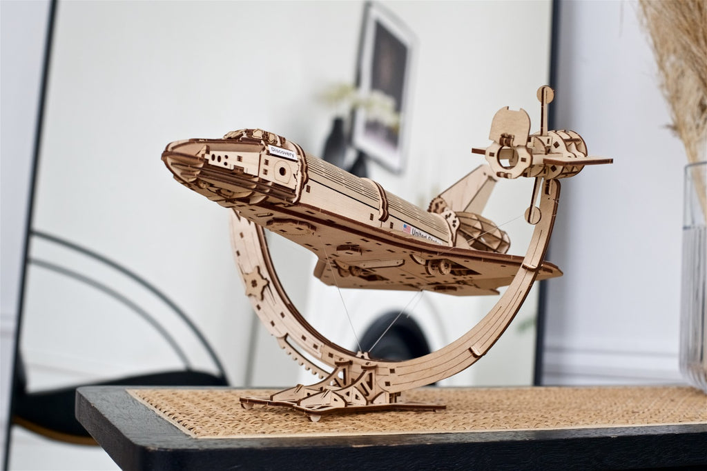 UGEARS - NASA Space Shuttle Discovery