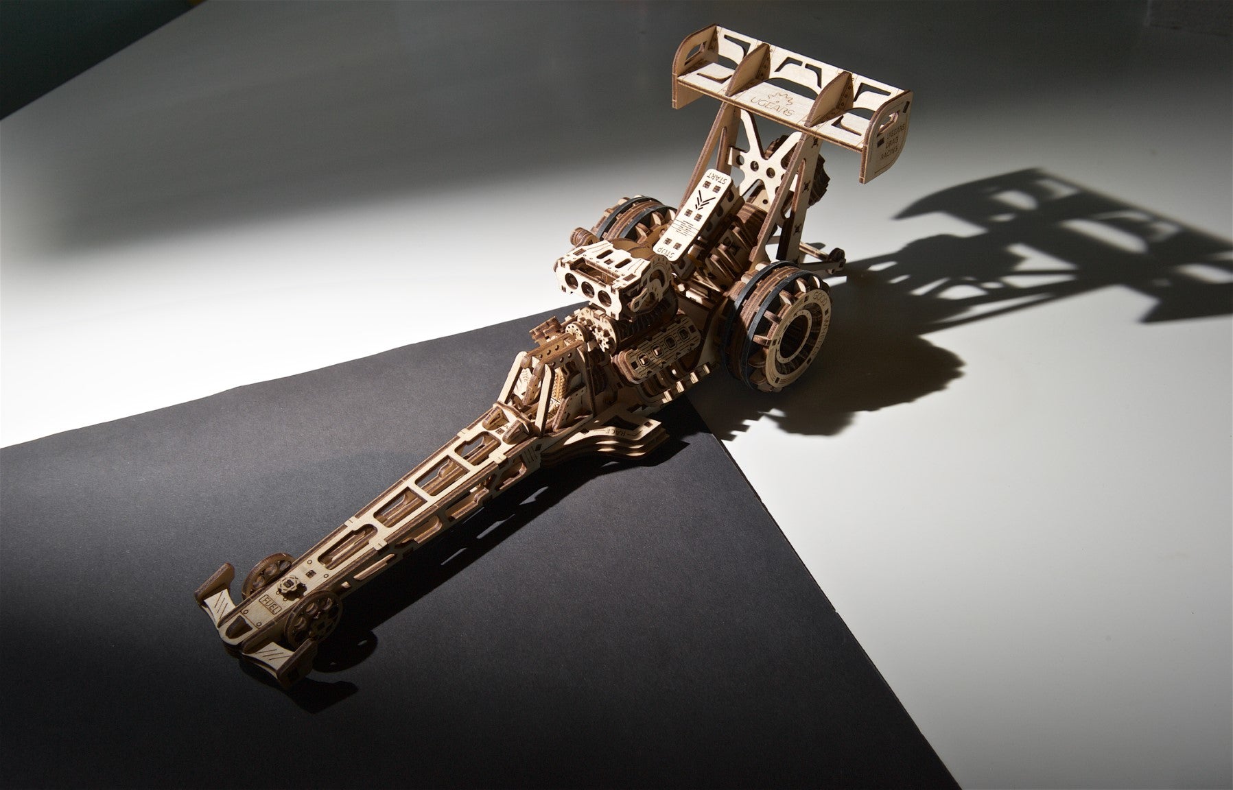 UGEARS - Top Fuel Dragster